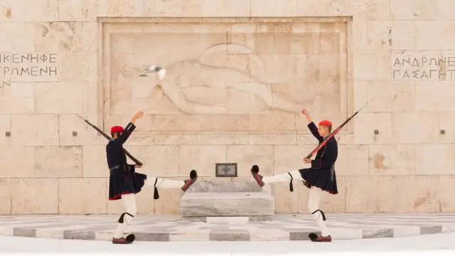 Changing of the Guard in Athens: Times, Best Spots & What to Expect
